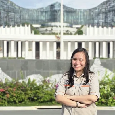 Christine RP. Winowatan, ST.